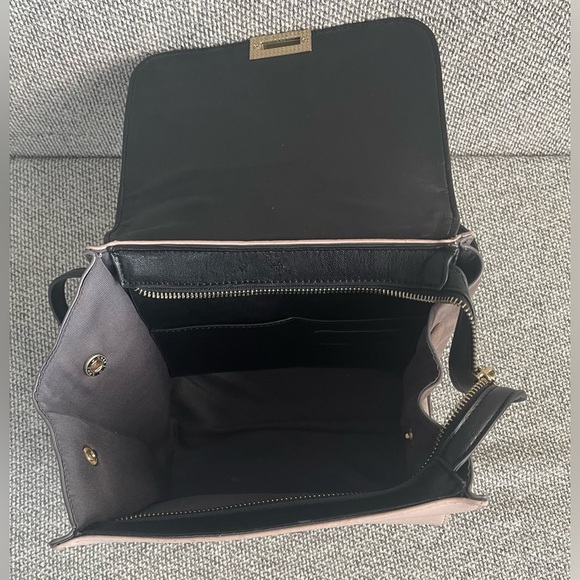Elegant Black and Pink Satchel with Gold Accent - Picture 8 of 16